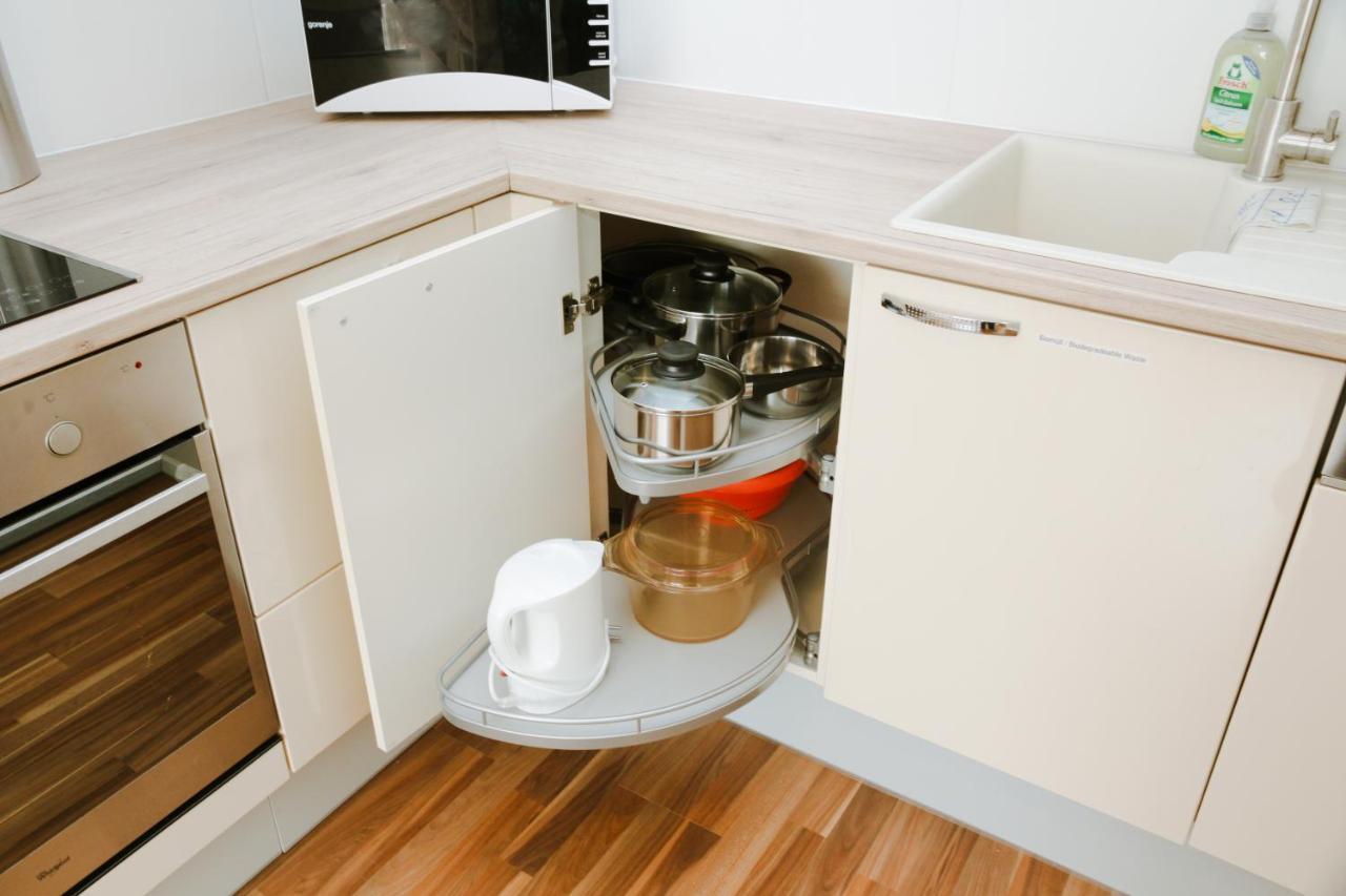 Ferienwohnung In Der Fussgaengerzone Gartenblick - Studio Apartment 아이젠슈타트 외부 사진
