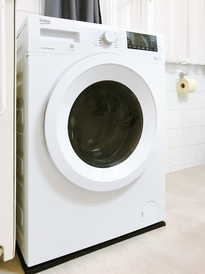 Ferienwohnung In Der Fussgaengerzone Gartenblick - Studio Apartment 아이젠슈타트 외부 사진